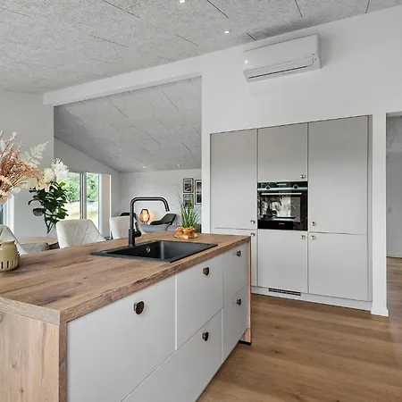 Stunning In With Sauna Дом отдыха